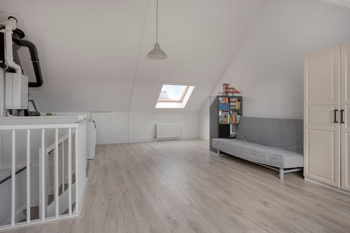 Photo 21 of Otto Sternstraat 9