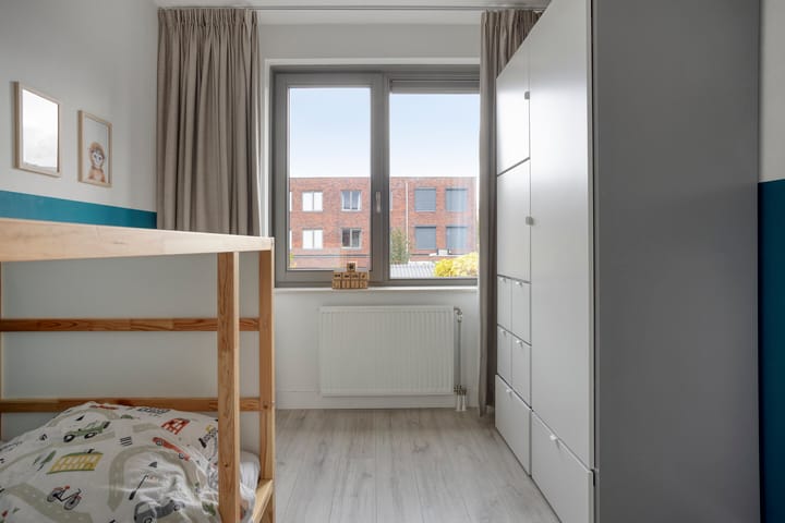 Photo 17 of Otto Sternstraat 9