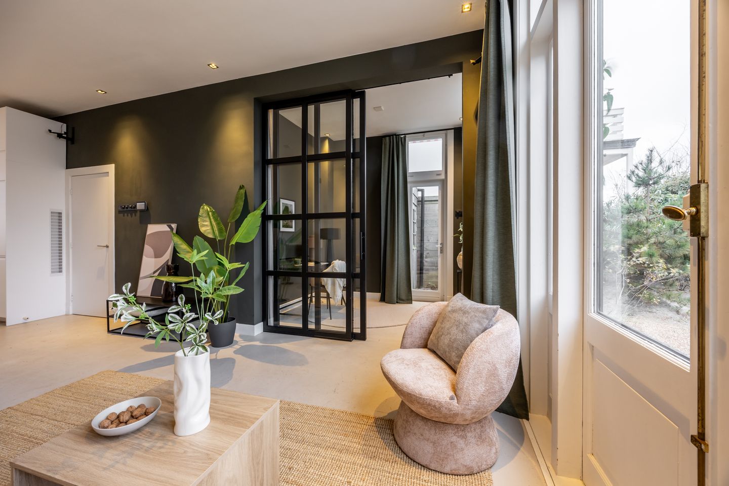 Photo 5 of Kostverlorenstraat 7