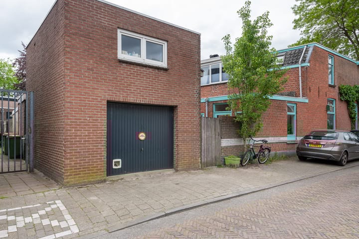 Foto 31 van Rozenlaan 51