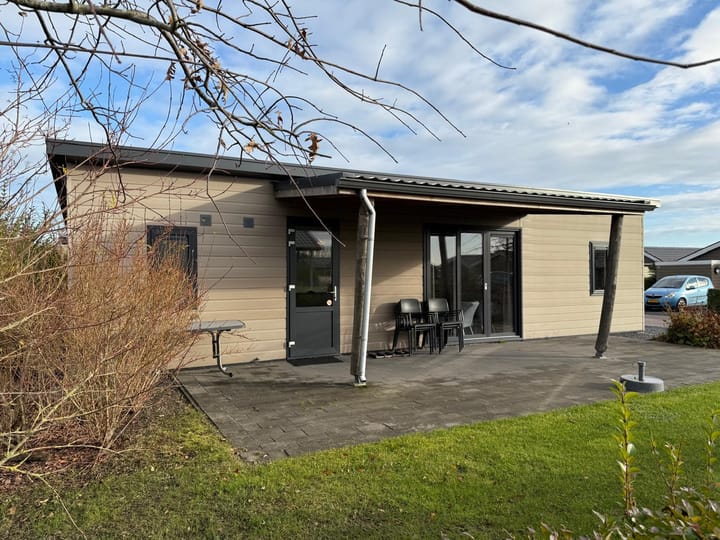 Foto 2 van Zuiderdijk 1-B12