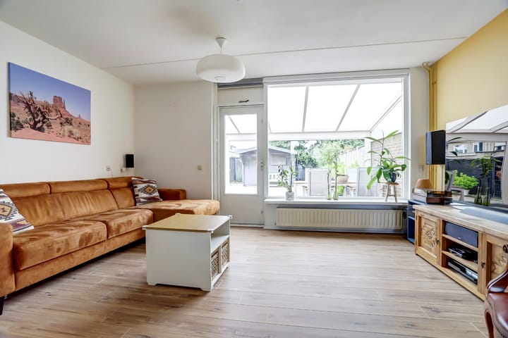 Foto 5 van Anjerstraat 1