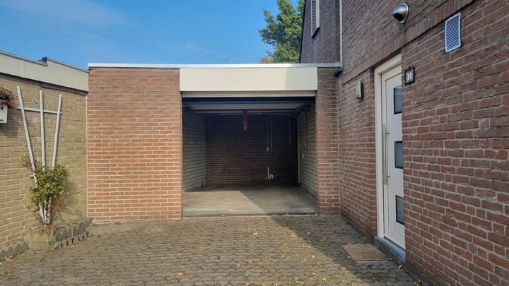 Photo 32 of Anjerstraat 1