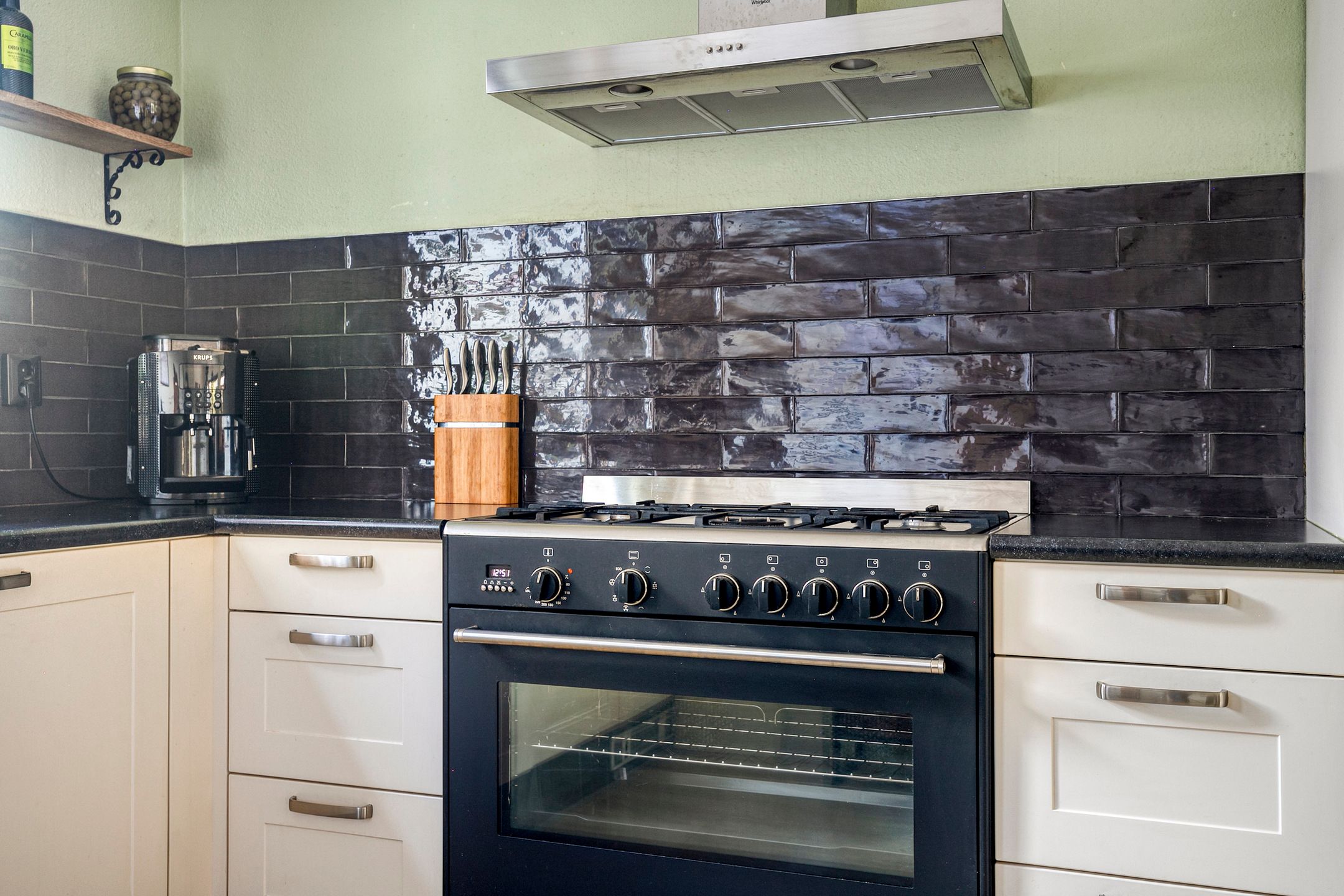 Photo 12 of Punter 49 16