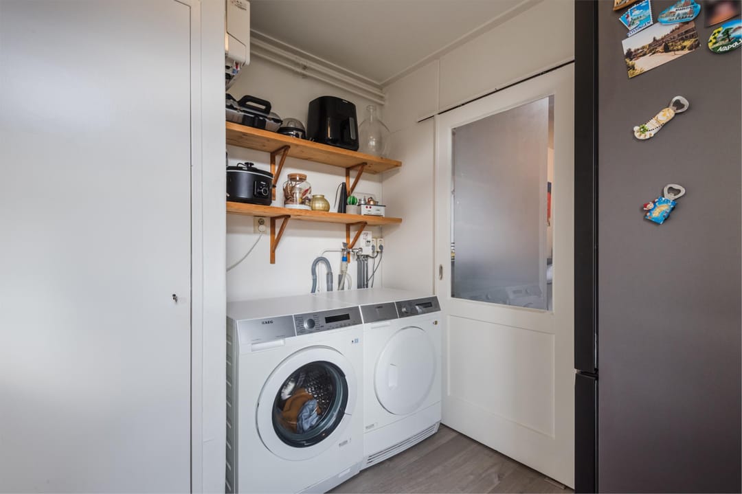 Photo 16 of Van Goghstraat 1