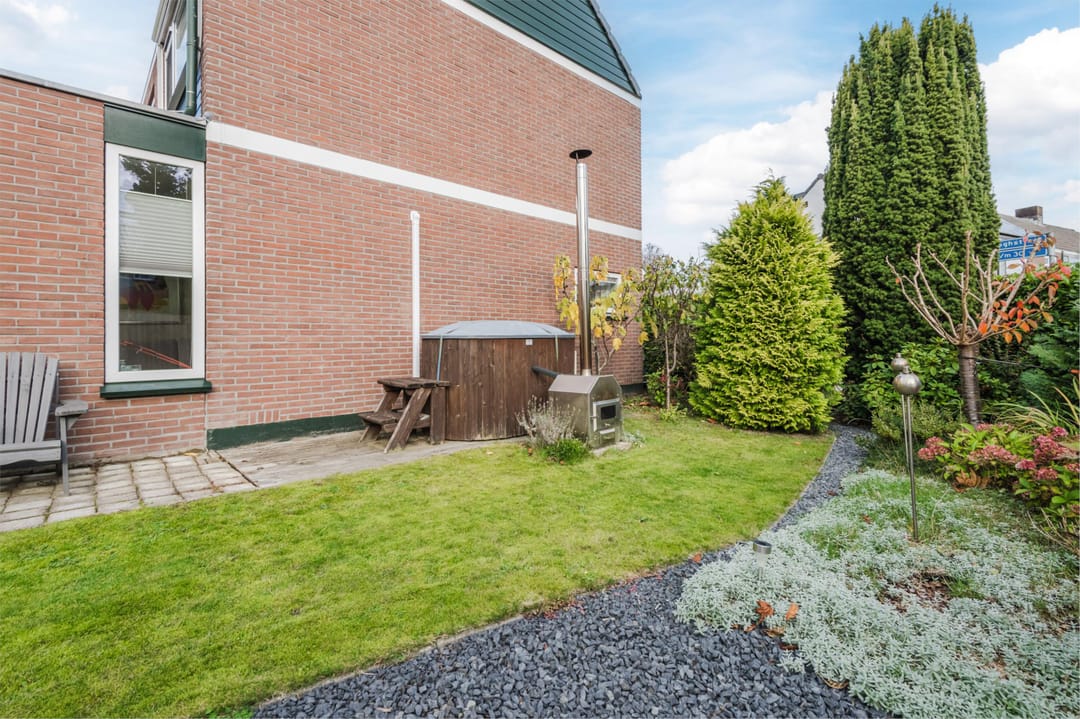 Photo 37 of Van Goghstraat 1