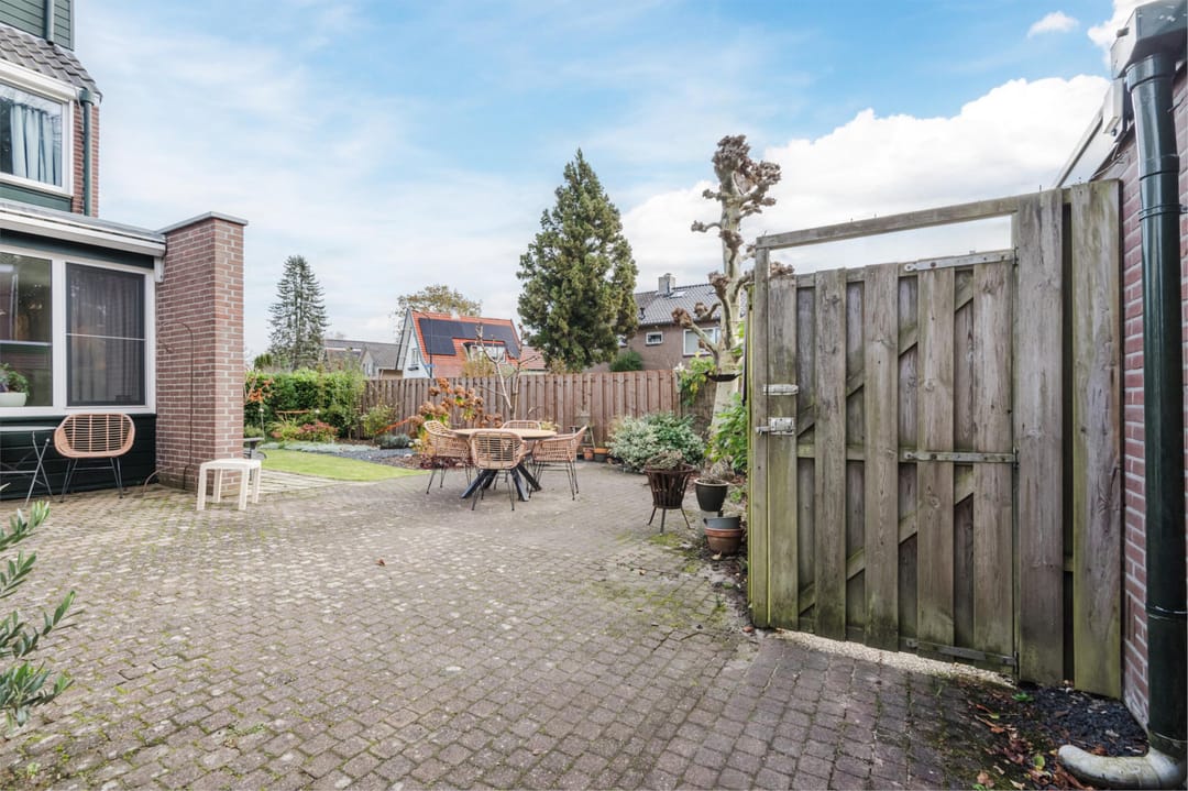 Photo 43 of Van Goghstraat 1