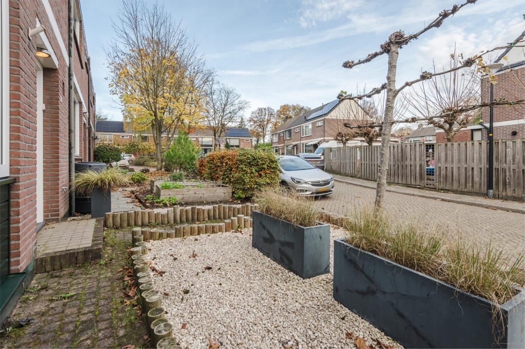 Photo 46 of Van Goghstraat 1