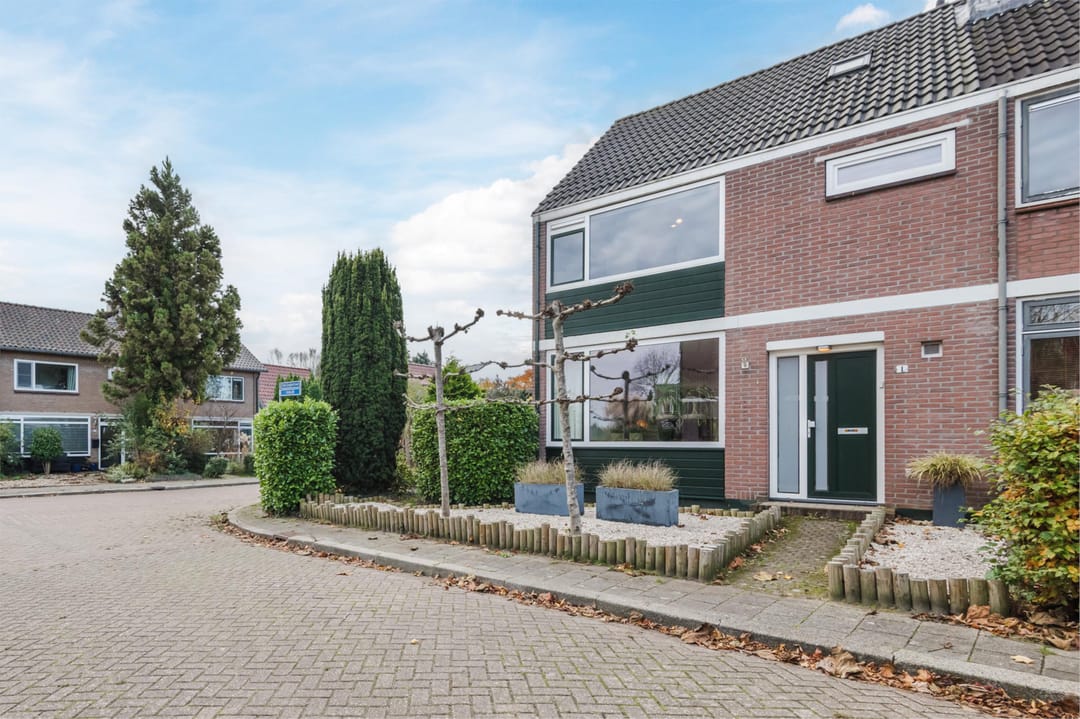 Photo 47 of Van Goghstraat 1