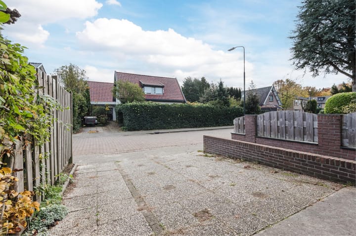 Photo 50 of Van Goghstraat 1