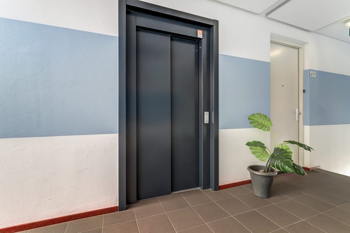 Photo 8 of Burgemeester Magneestraat 65-E