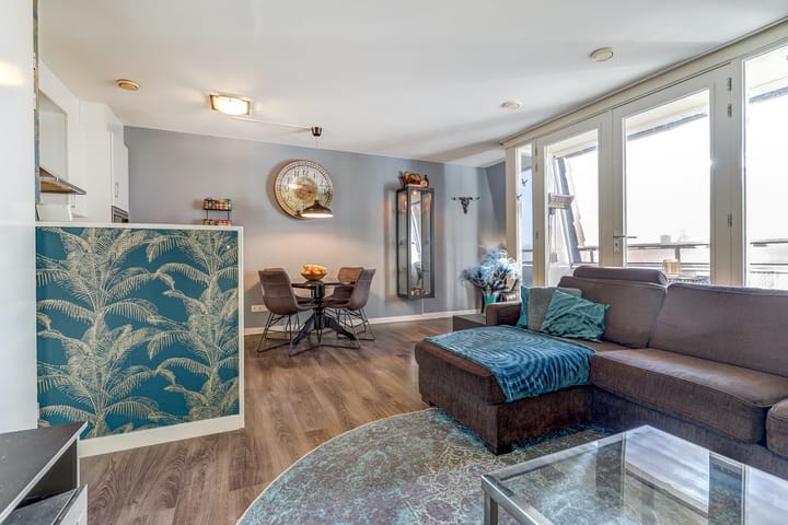 Photo 11 of Burgemeester Magneestraat 65-E