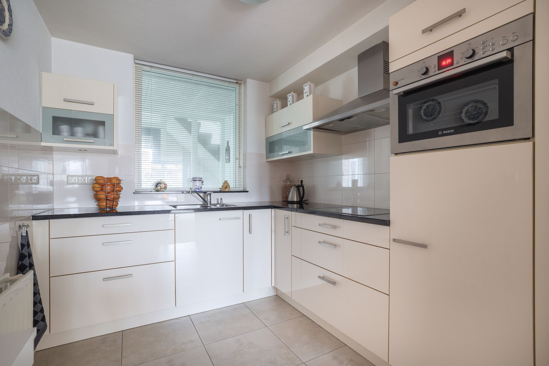 Foto 30 van Havenplein 20