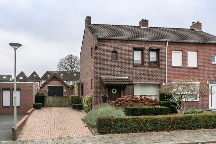 Jonker Cluttstraat 33