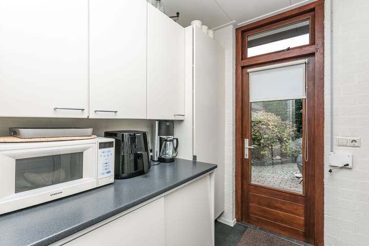 Photo 6 of Jonker Cluttstraat 33