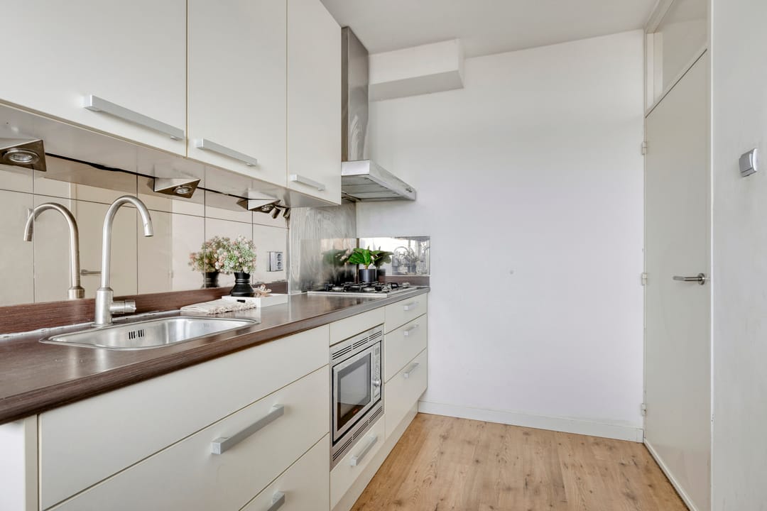 Photo 16 of Jan Vermeerstraat 417