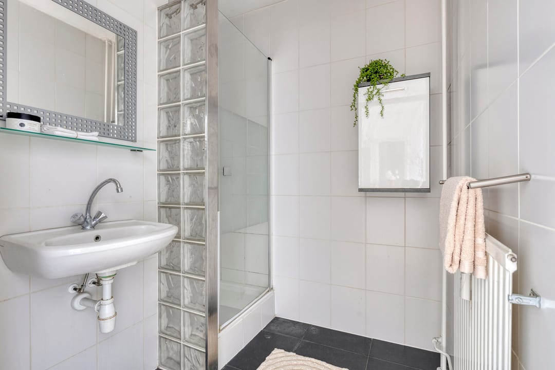 Photo 37 of Jan Vermeerstraat 417