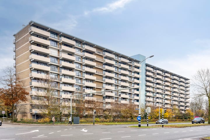 Photo 40 of Jan Vermeerstraat 417