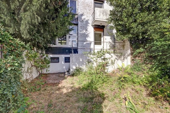 Photo 4 of Bisschop Schrijnenstraat 18