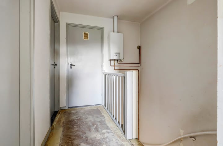 Photo 12 of Bisschop Schrijnenstraat 18