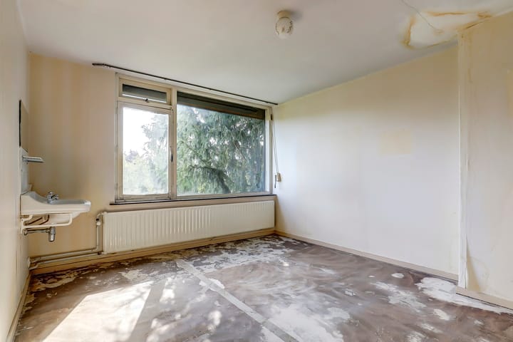 Photo 19 of Bisschop Schrijnenstraat 18