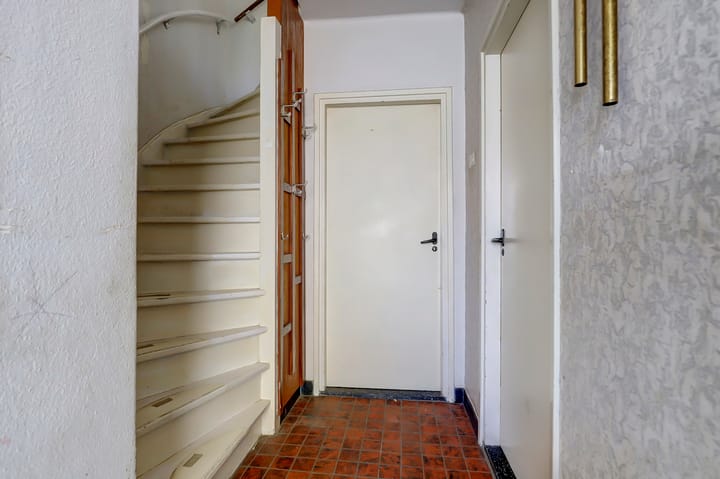 Photo 5 of Bisschop Schrijnenstraat 18