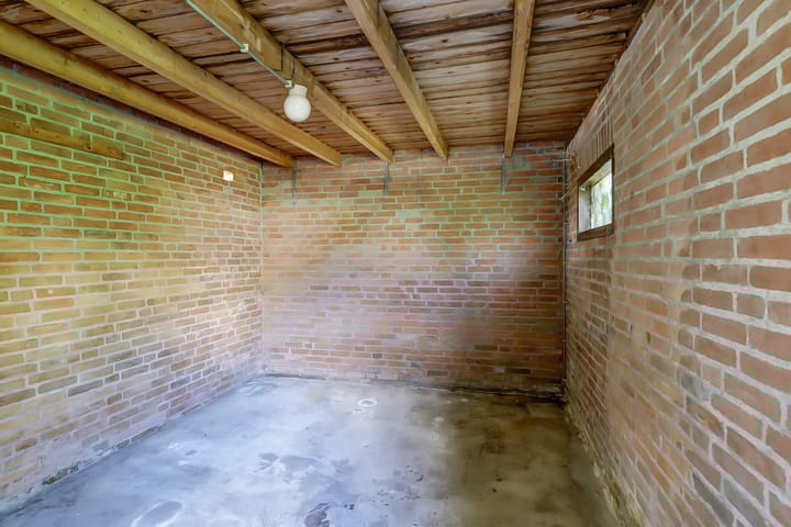 Photo 24 of Bisschop Schrijnenstraat 18