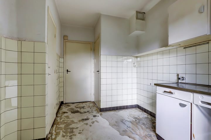 Photo 10 of Bisschop Schrijnenstraat 18