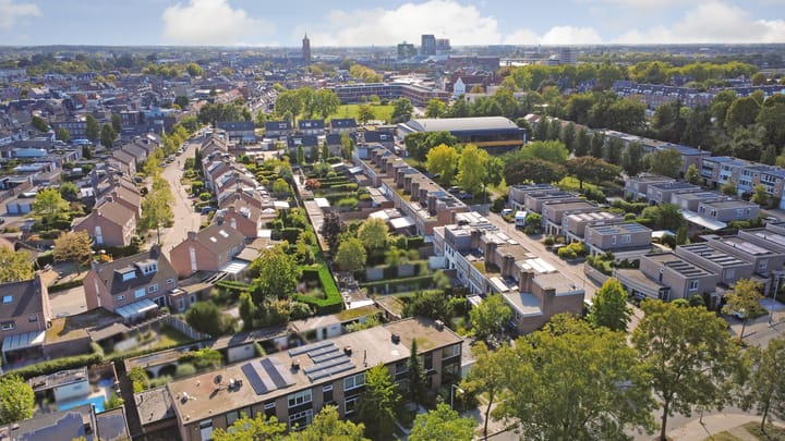 Photo 32 of Bisschop Schrijnenstraat 18