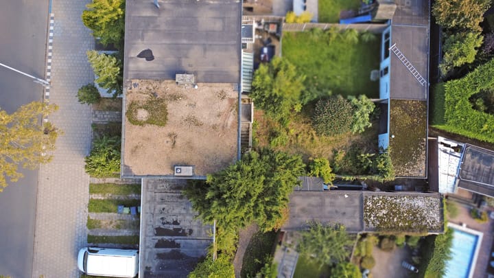 Photo 33 of Bisschop Schrijnenstraat 18