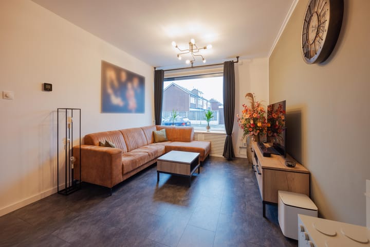 Photo 4 of van Goghstraat 13