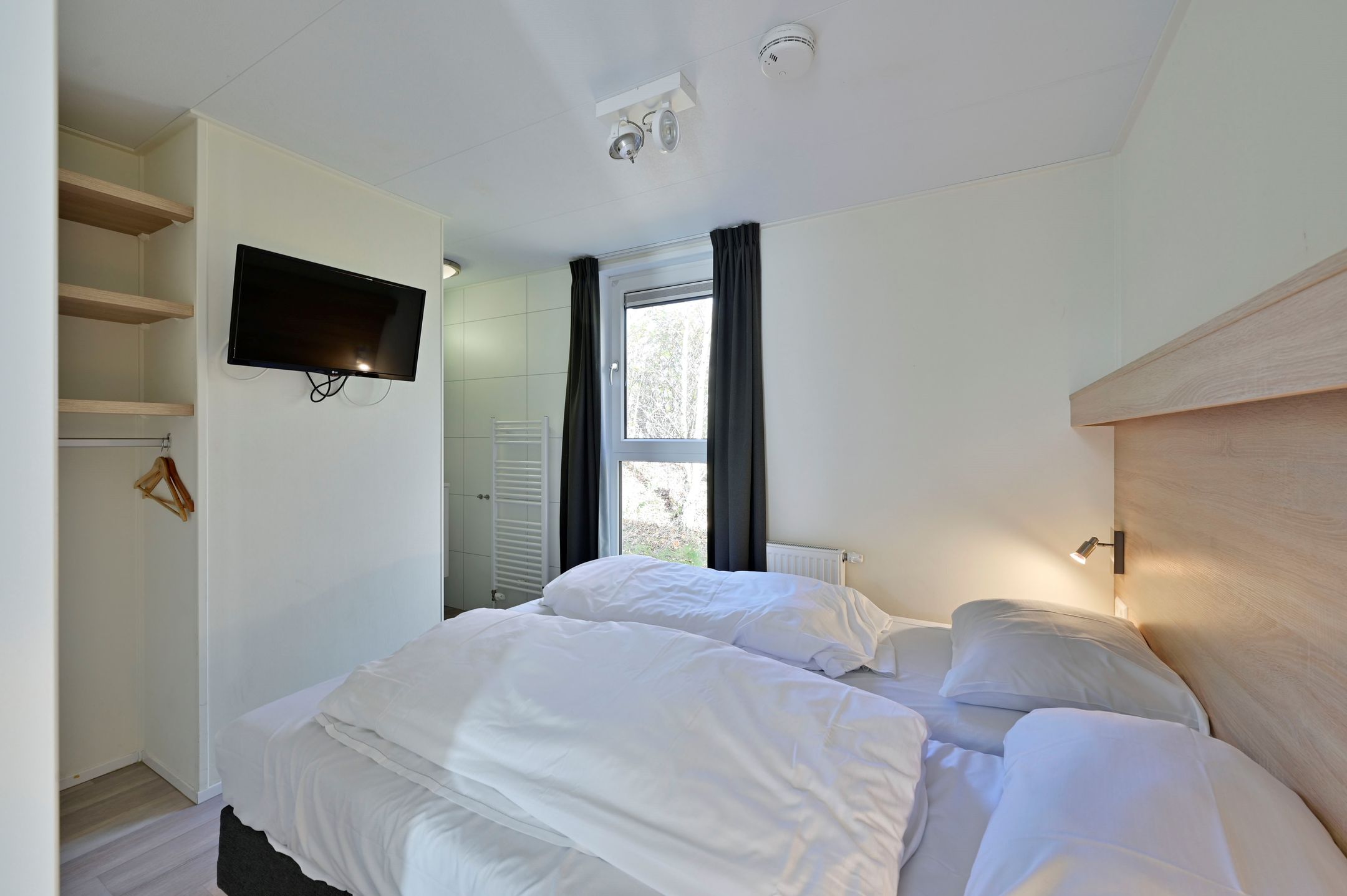 3-bedroom freehold villa in Nieuwvliet — photo 4 of 5