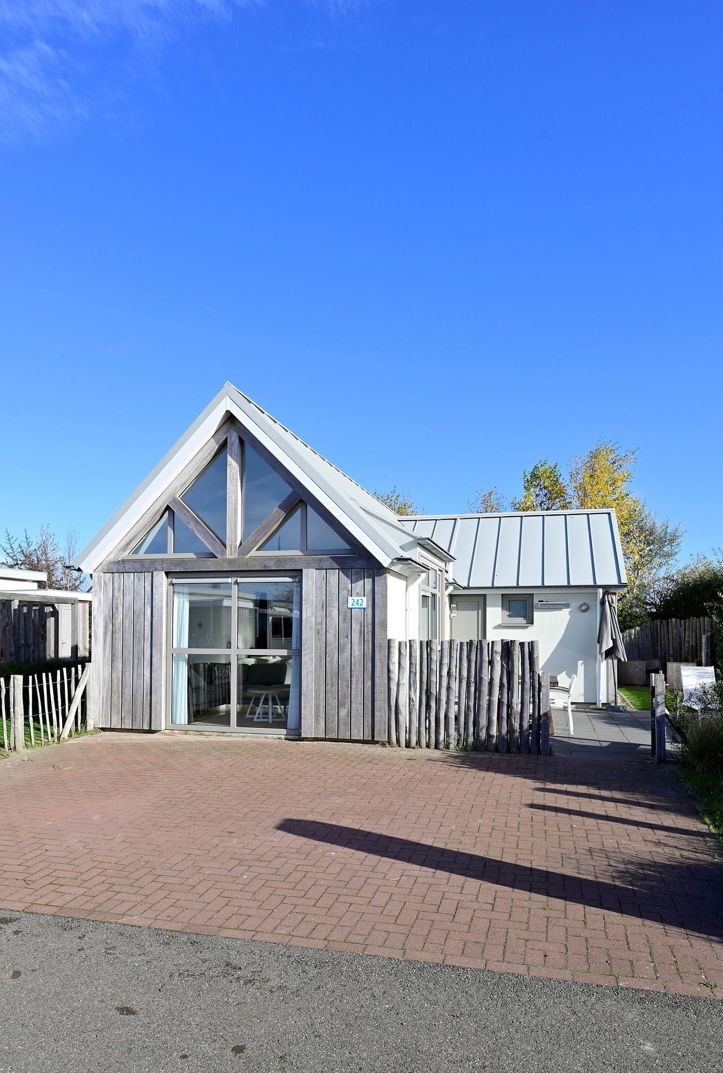 Foto 20 van Zeedijk 24-242