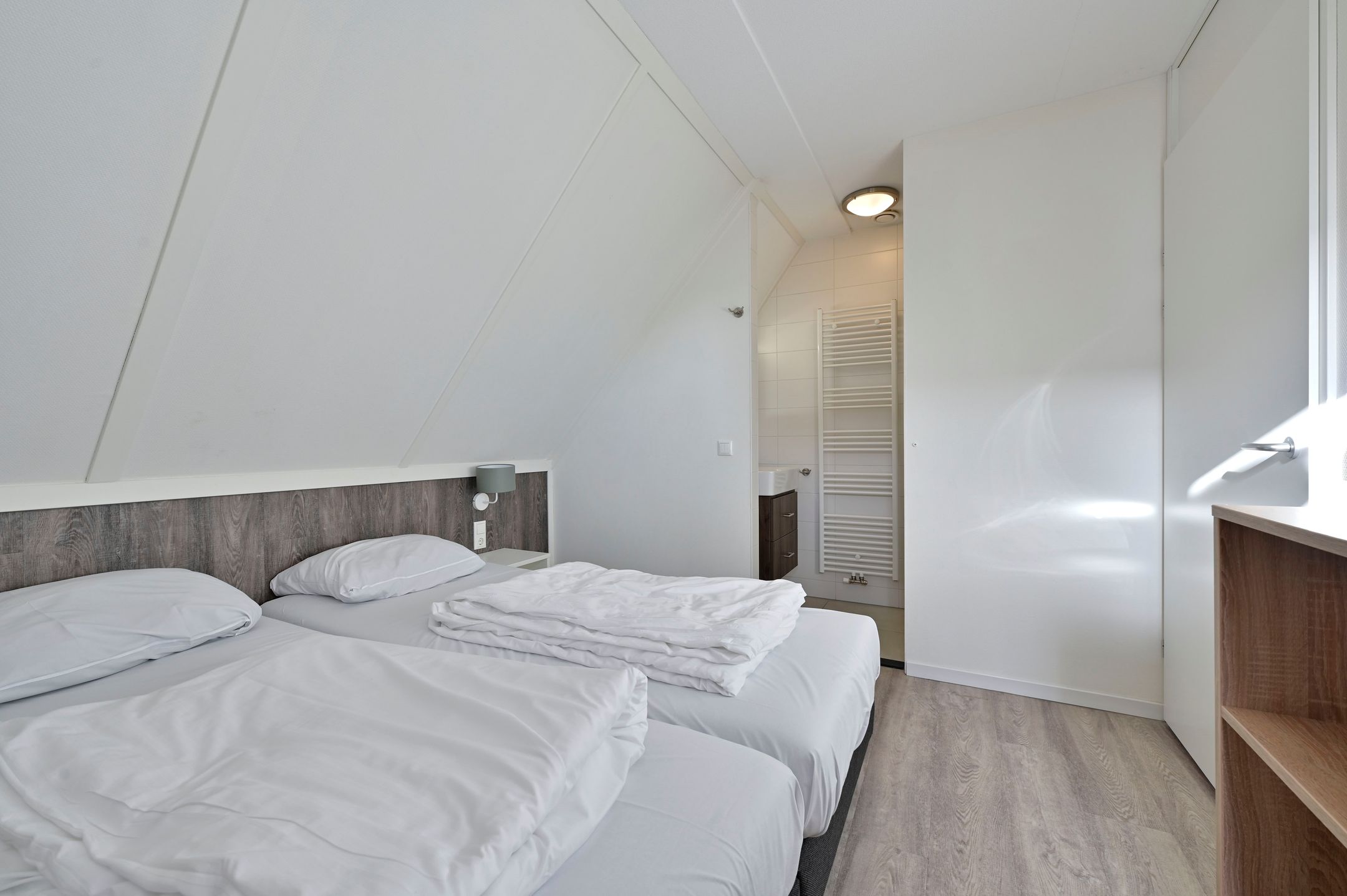 Foto 24 van Zeedijk 24-394