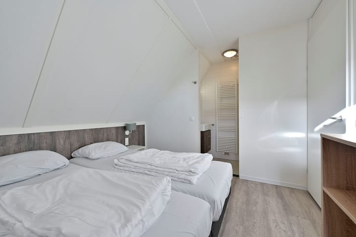 Foto 24 van Zeedijk 24-394