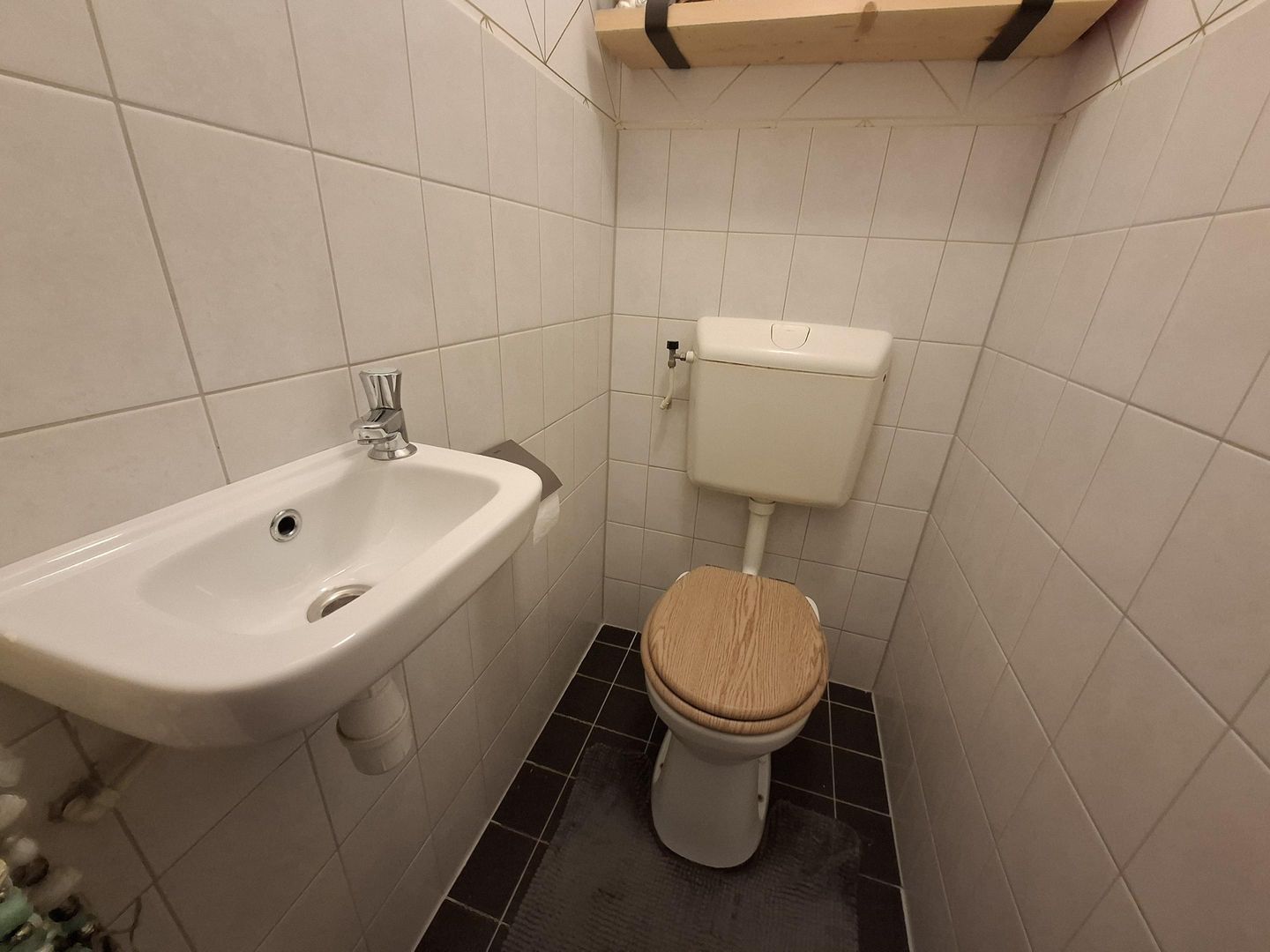 Photo 4 of Niels Bohrplaats 576