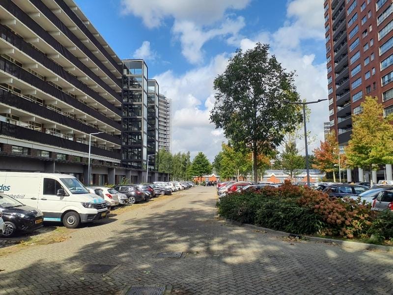 Photo 11 of Niels Bohrplaats 576