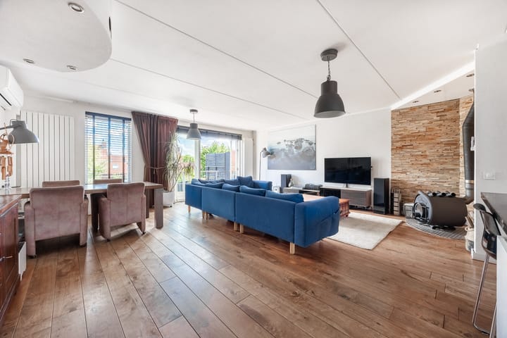 Photo 11 of De Veste 16 32