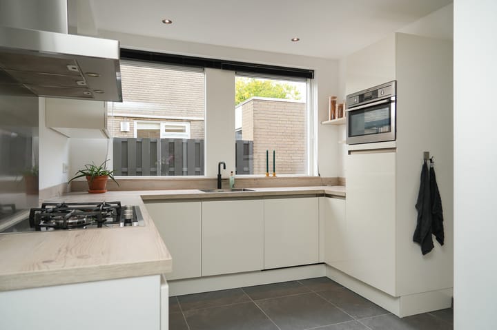 Photo 15 of Esscheweg 34