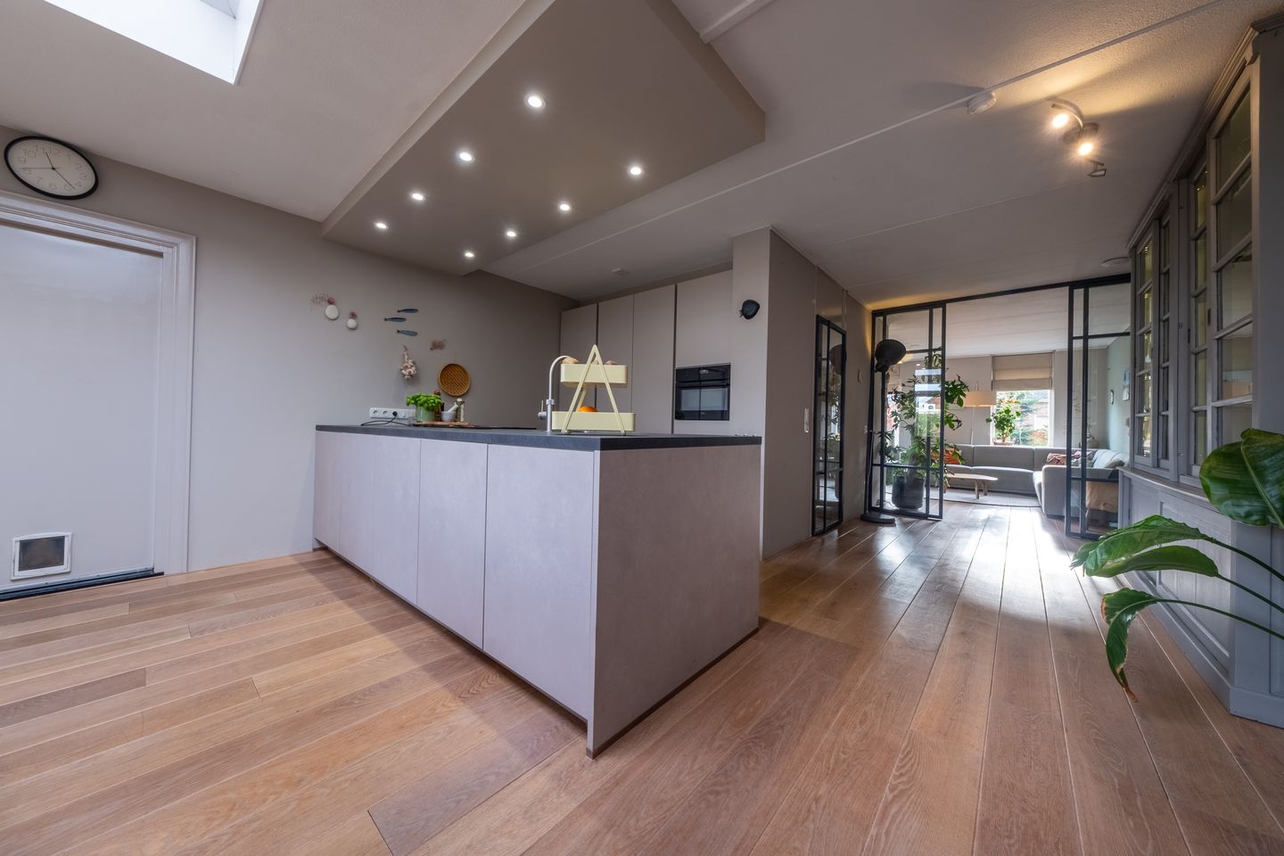 Photo 20 of Waterman 18