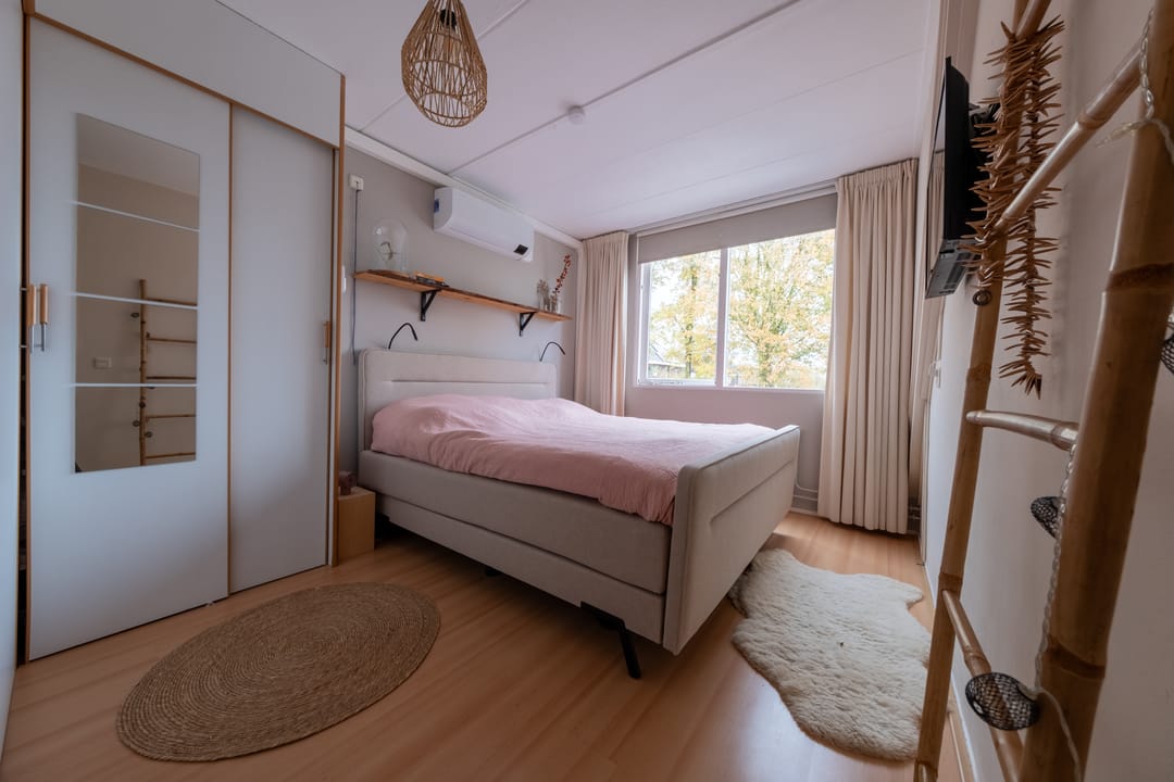 Photo 26 of Waterman 18