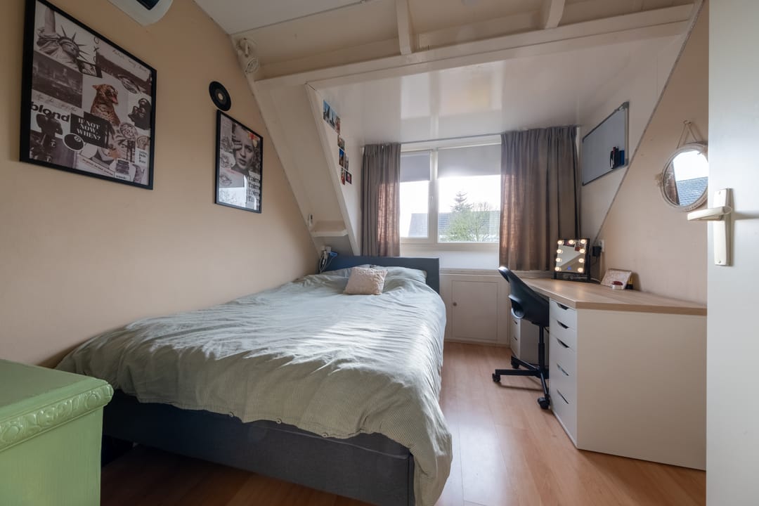 Photo 28 of Waterman 18