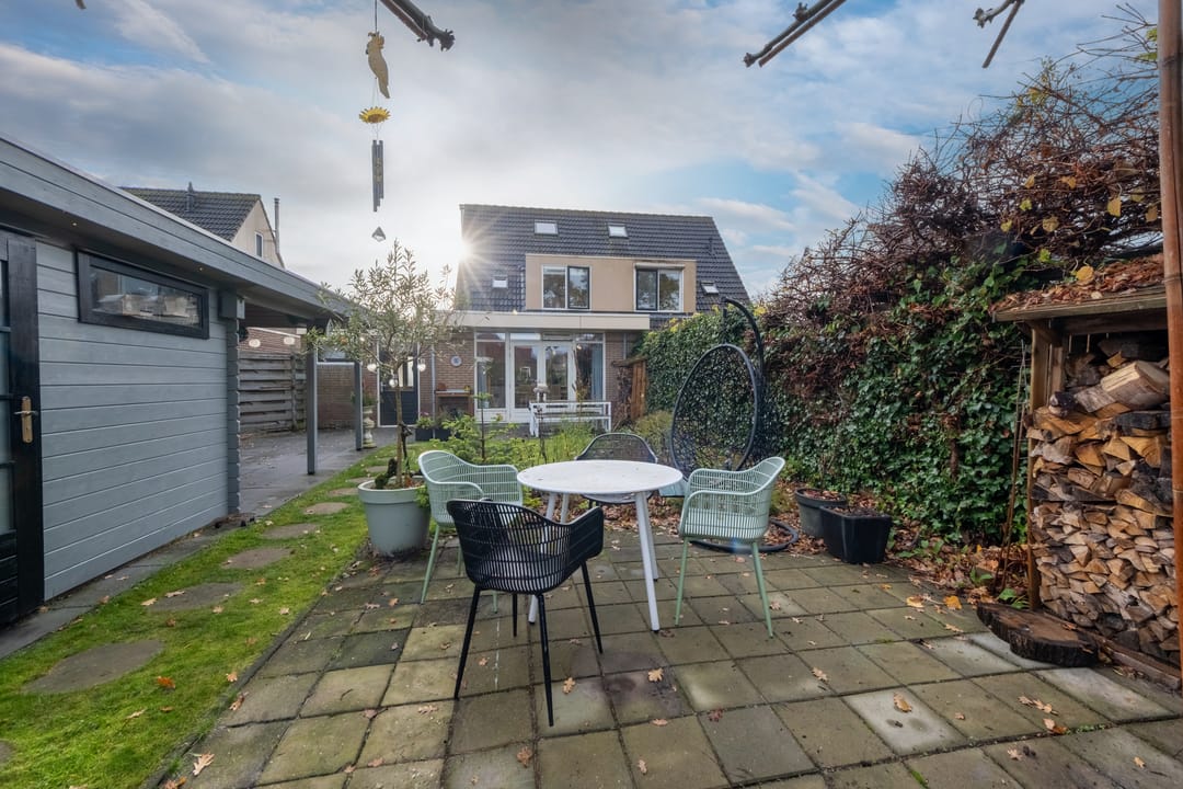 Photo 38 of Waterman 18