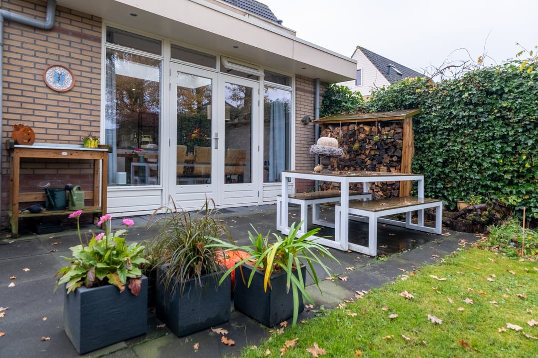 Photo 43 of Waterman 18