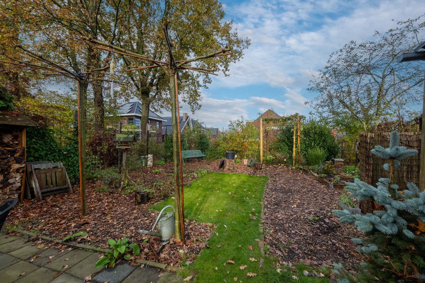 Photo 49 of Waterman 18