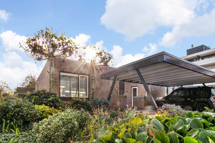 Photo 5 of Valkenier 1