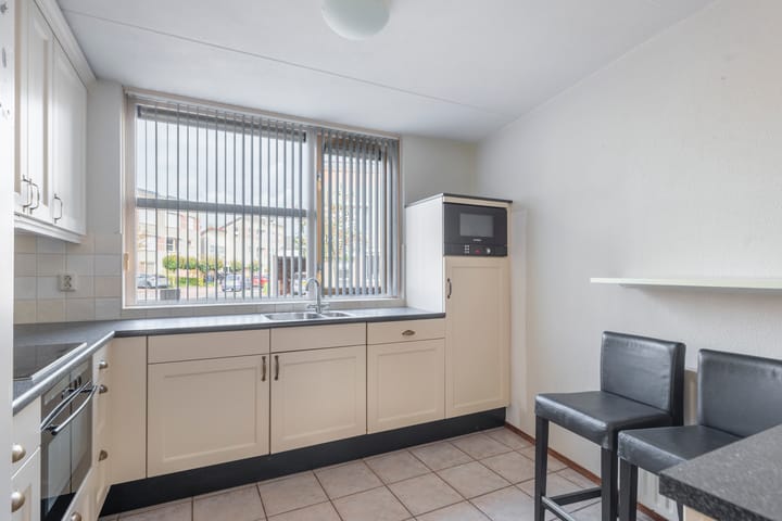 Photo 10 of Van Breugelplantsoen 40