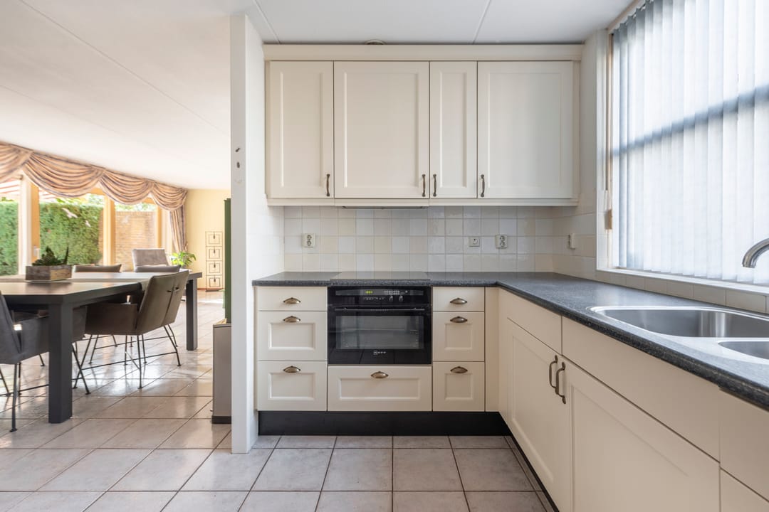 Foto 11 van Van Breugelplantsoen 40