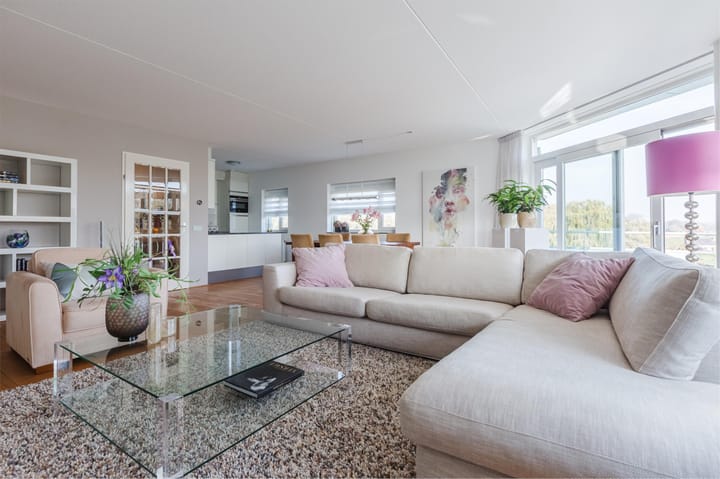 Photo 2 of Lien Gisolflaan 23