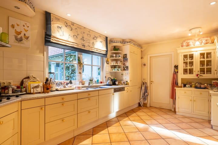 Photo 28 of Middenweg 1